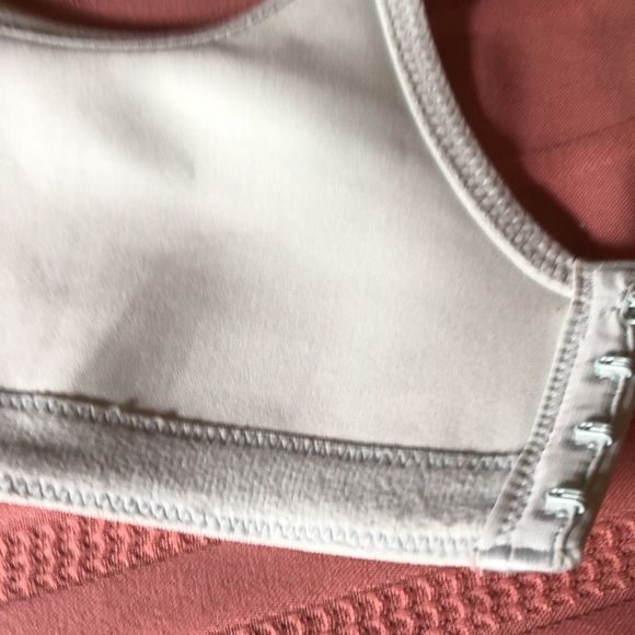 Vanity Fair® Beauty Back™ Full-Figure Back Smoothing Wireless Bra - 71380 pastel - Picture 8 of 14